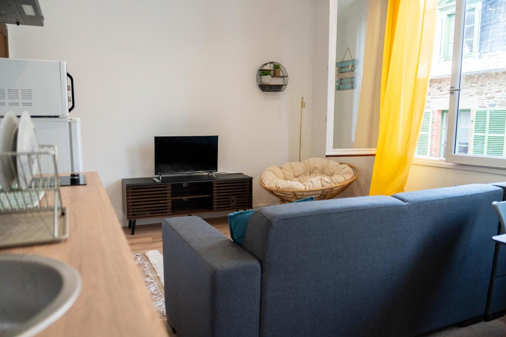 Yellow Home Fougères Εξωτερικό φωτογραφία